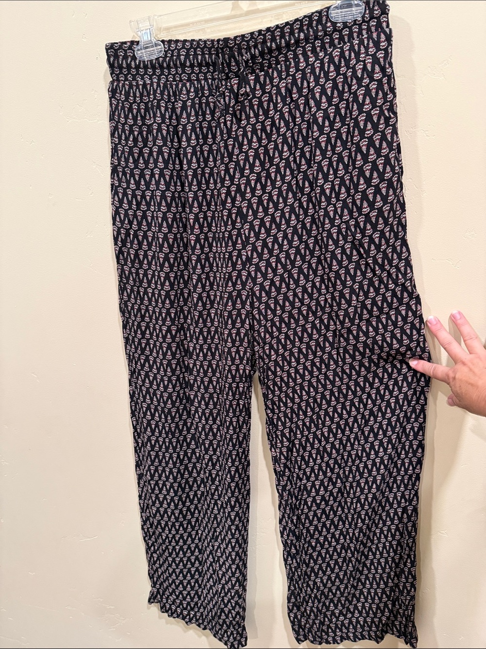 Black Wide-Leg Pants with Pink Geometric Print